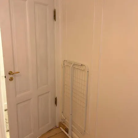 Cozy Frederiksberg Retreat I Perfect Location 5 Min To Metro Apartament