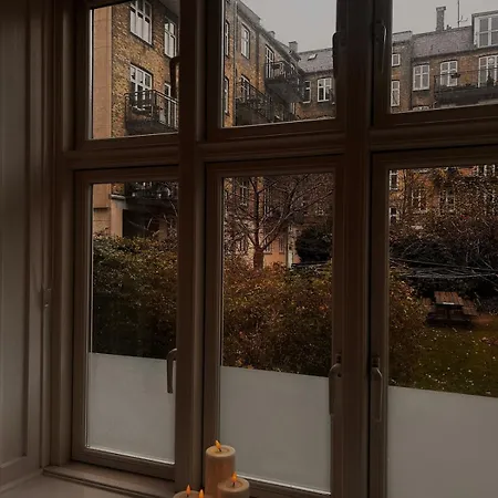 Cozy Frederiksberg Retreat I Perfect Location 5 Min To Metro * Kopenhaga